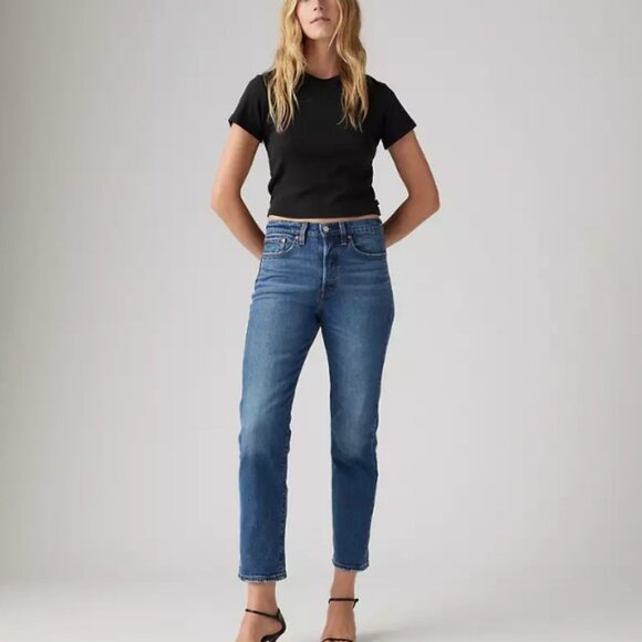 Levi's Premium Wedgie Straight Fit Women's Blue Jeans Size 28 frayed hem - Picture 4 of 14